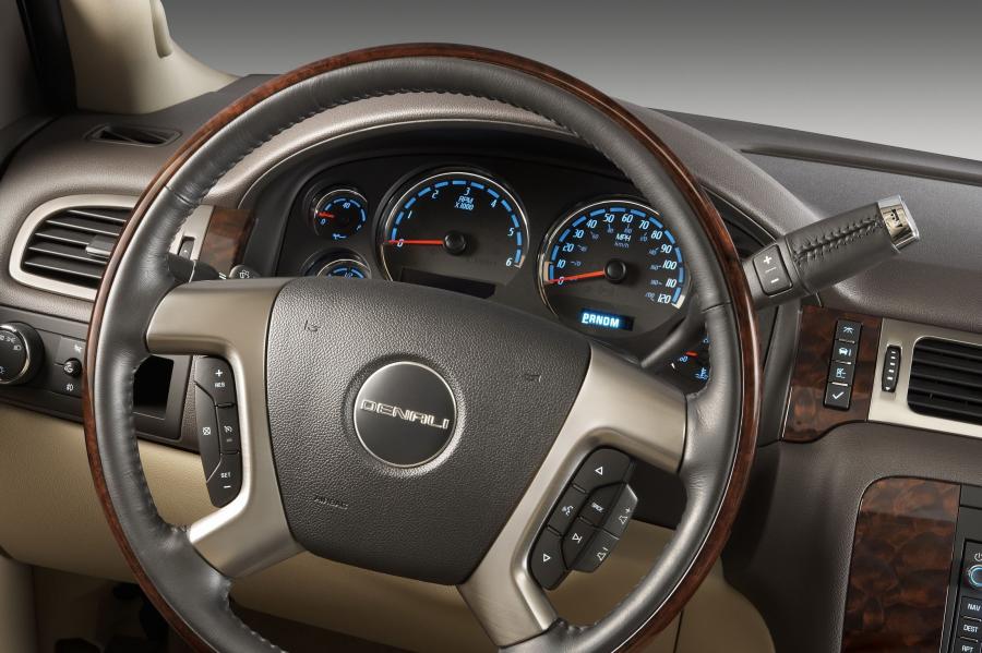  GMC Sierra Denali 2007 года  (фото 33 из 43)